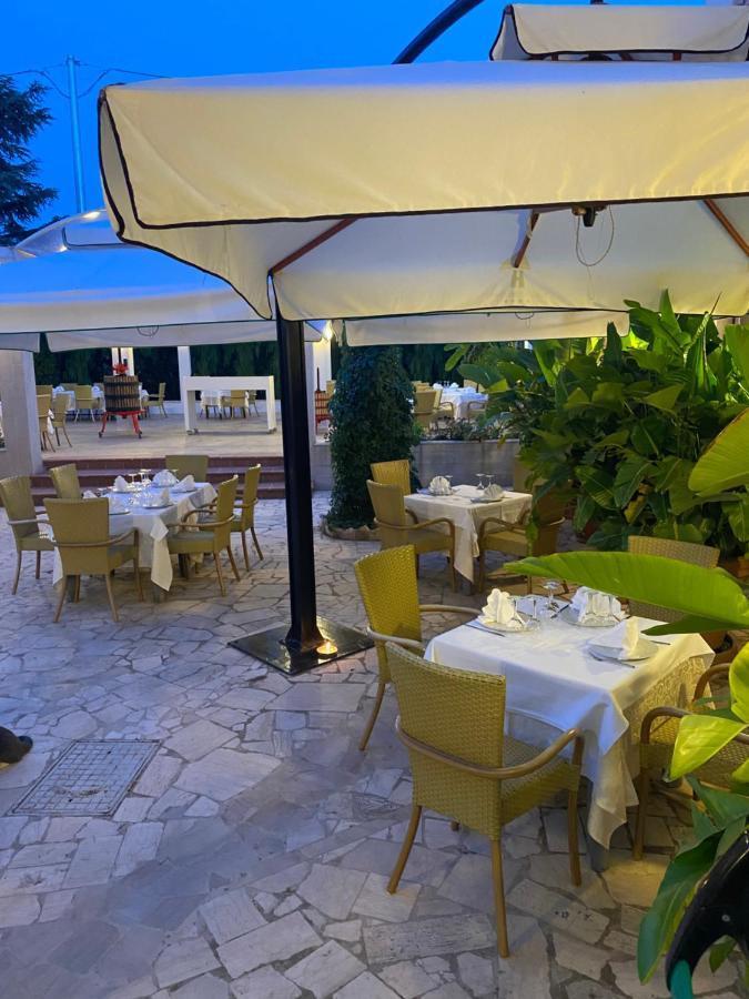 Hotel Vecchio Mulino Монополи Екстериор снимка